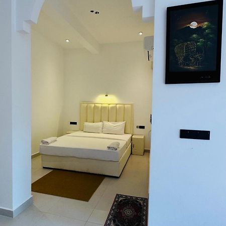 Arugambay Surf Resort Arugam Bay Bagian luar foto